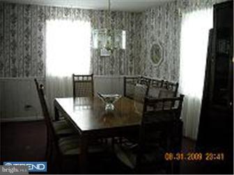 808 Arbor Road Yeadon, PA 19050 - Photo 3 of 10 Gallery Image 3