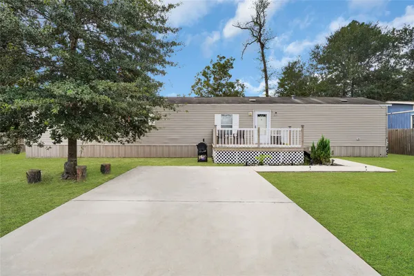 $165,000 | 211 Crockett Trace Drive, Conroe, TX 77303