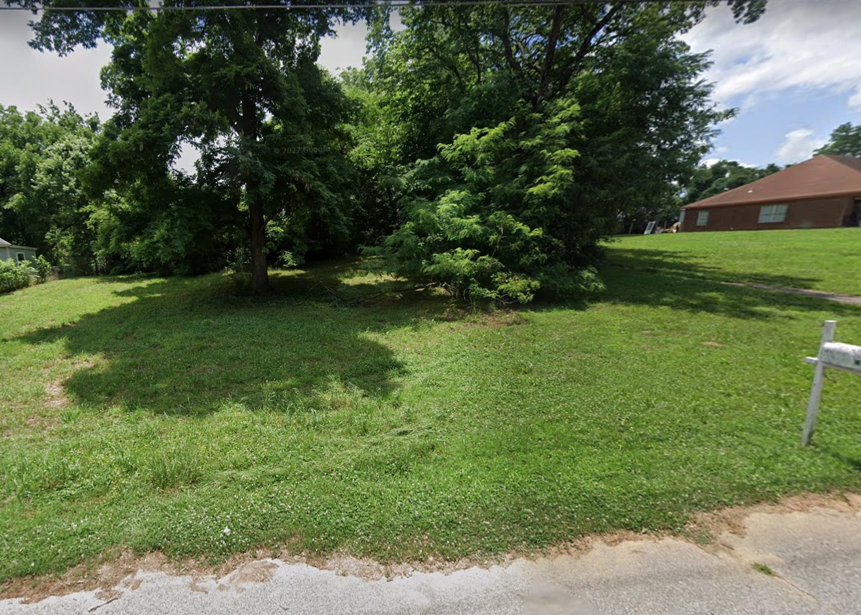 3 West Armstrong Road Memphis, TN 38109 - Photo 1 of 1 Gallery Image 1