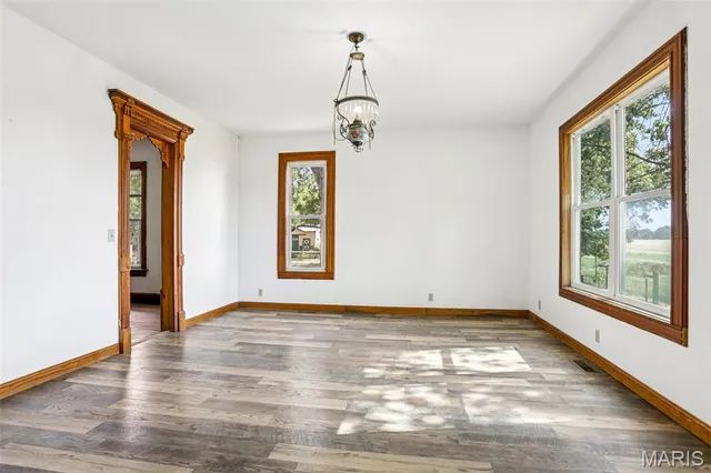 $302,000 | 2074 North 425 Street, Vandalia, IL 62471