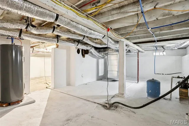 $302,000 | 2074 North 425 Street, Vandalia, IL 62471