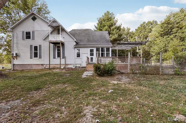 $302,000 | 2074 North 425 Street, Vandalia, IL 62471