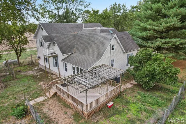 $302,000 | 2074 North 425 Street, Vandalia, IL 62471