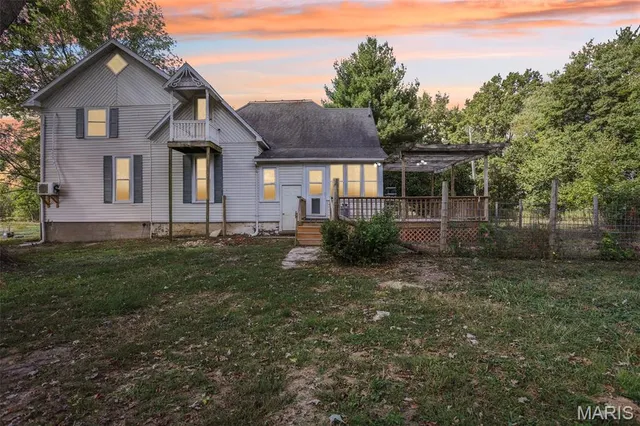 $302,000 | 2074 North 425 Street, Vandalia, IL 62471