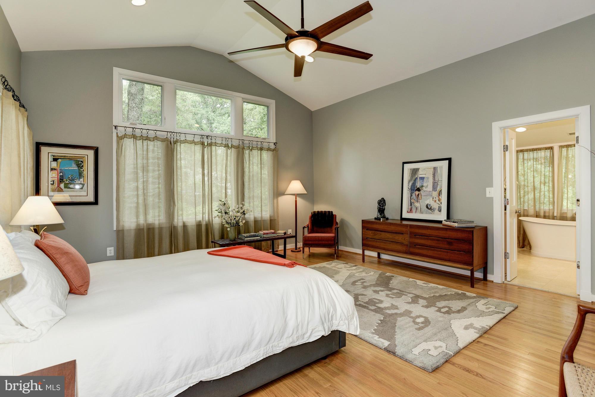 9509 Burning Tree Road Bethesda, MD 20817 - Photo 12 of 30 Bedroom (Master)