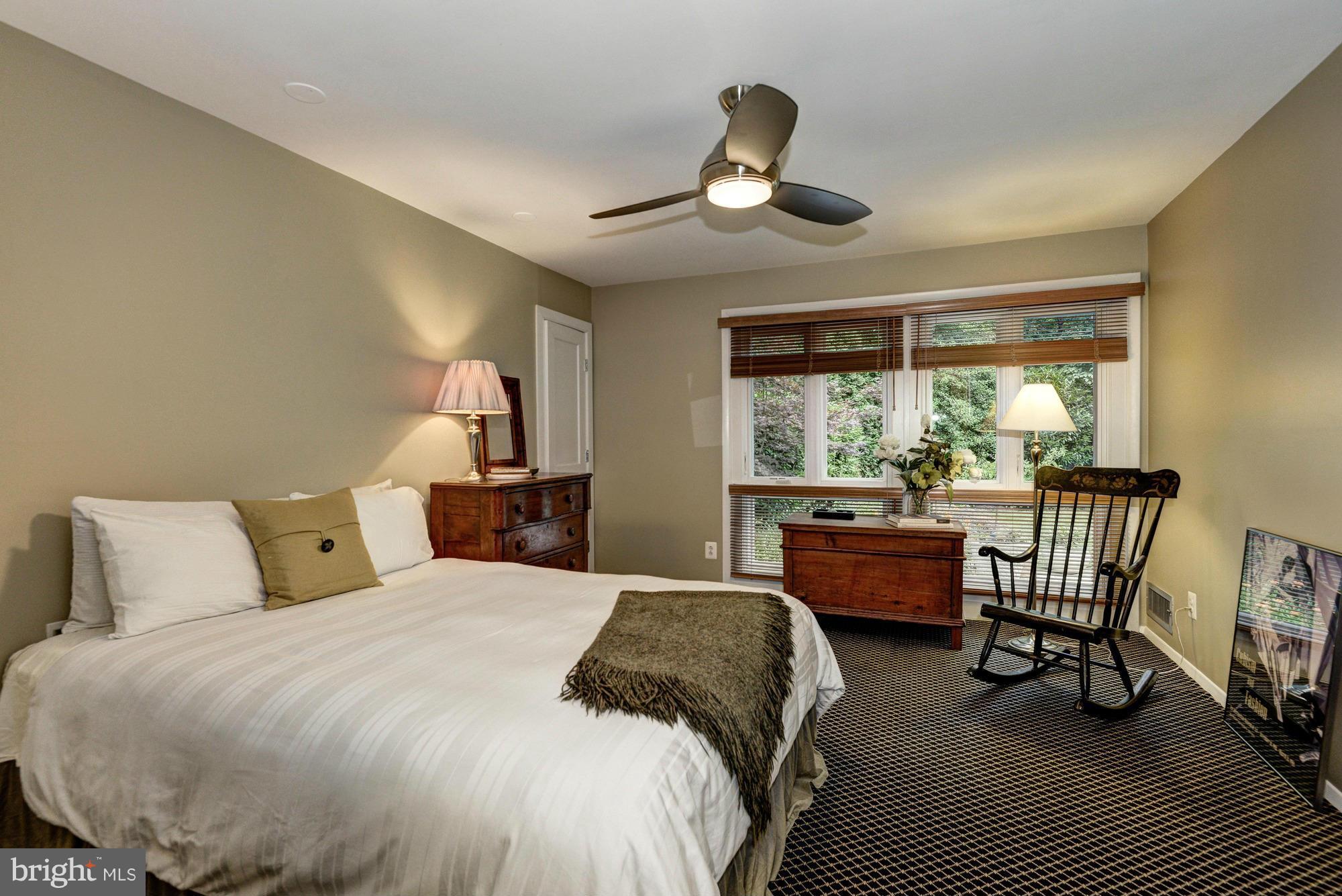 9509 Burning Tree Road Bethesda, MD 20817 - Photo 16 of 30 Bedroom