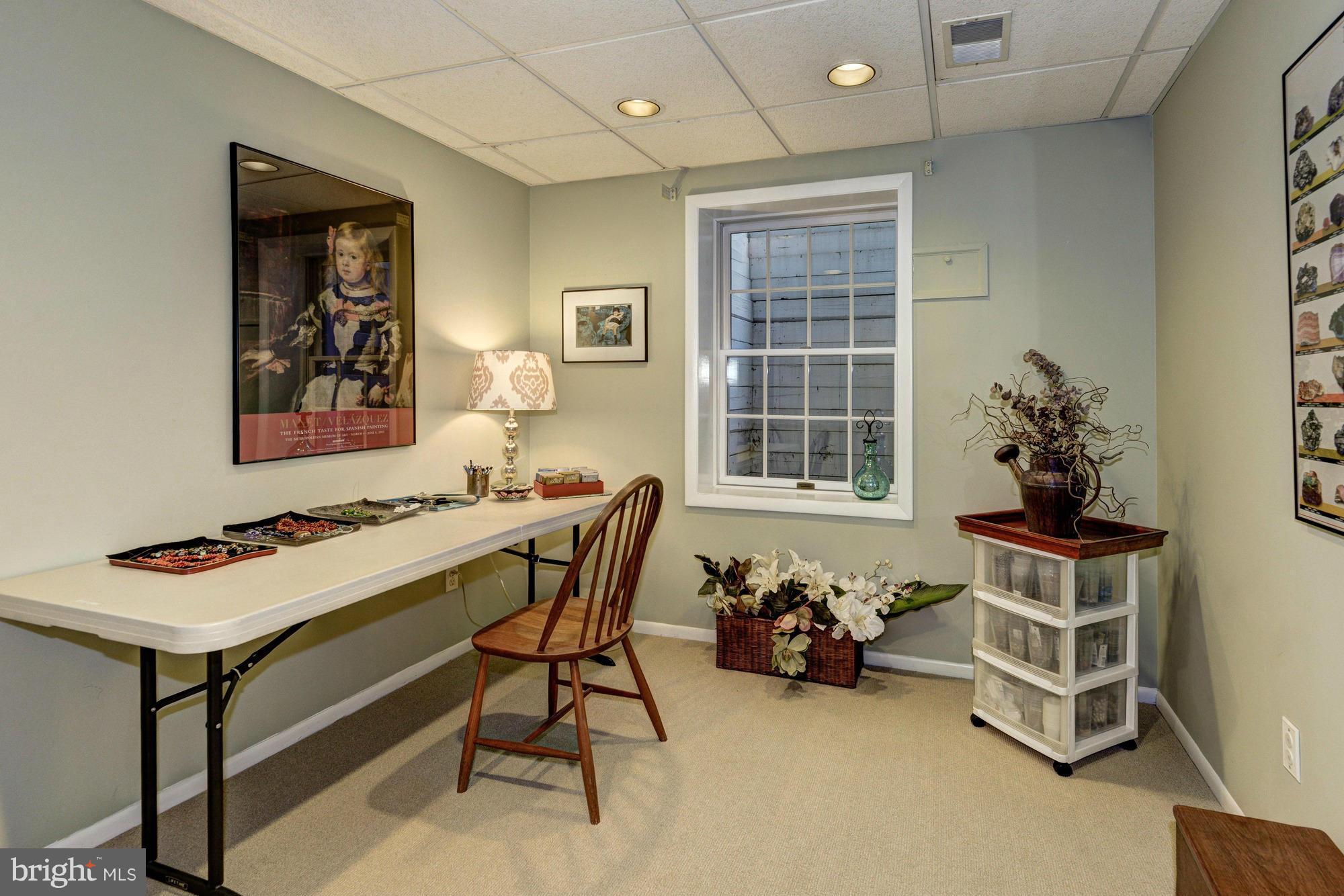 9509 Burning Tree Road Bethesda, MD 20817 - Photo 20 of 30 Interior (General)