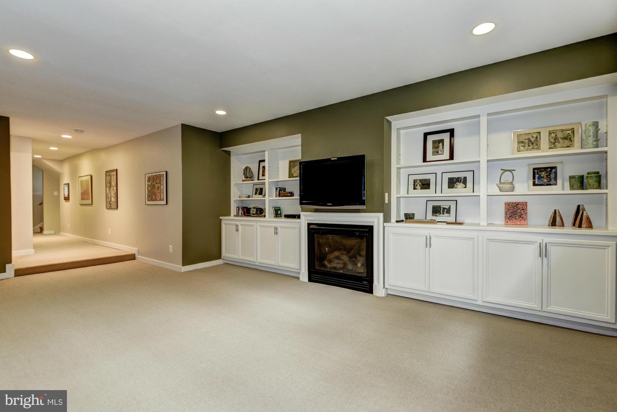 9509 Burning Tree Road Bethesda, MD 20817 - Photo 21 of 30 Family Room
