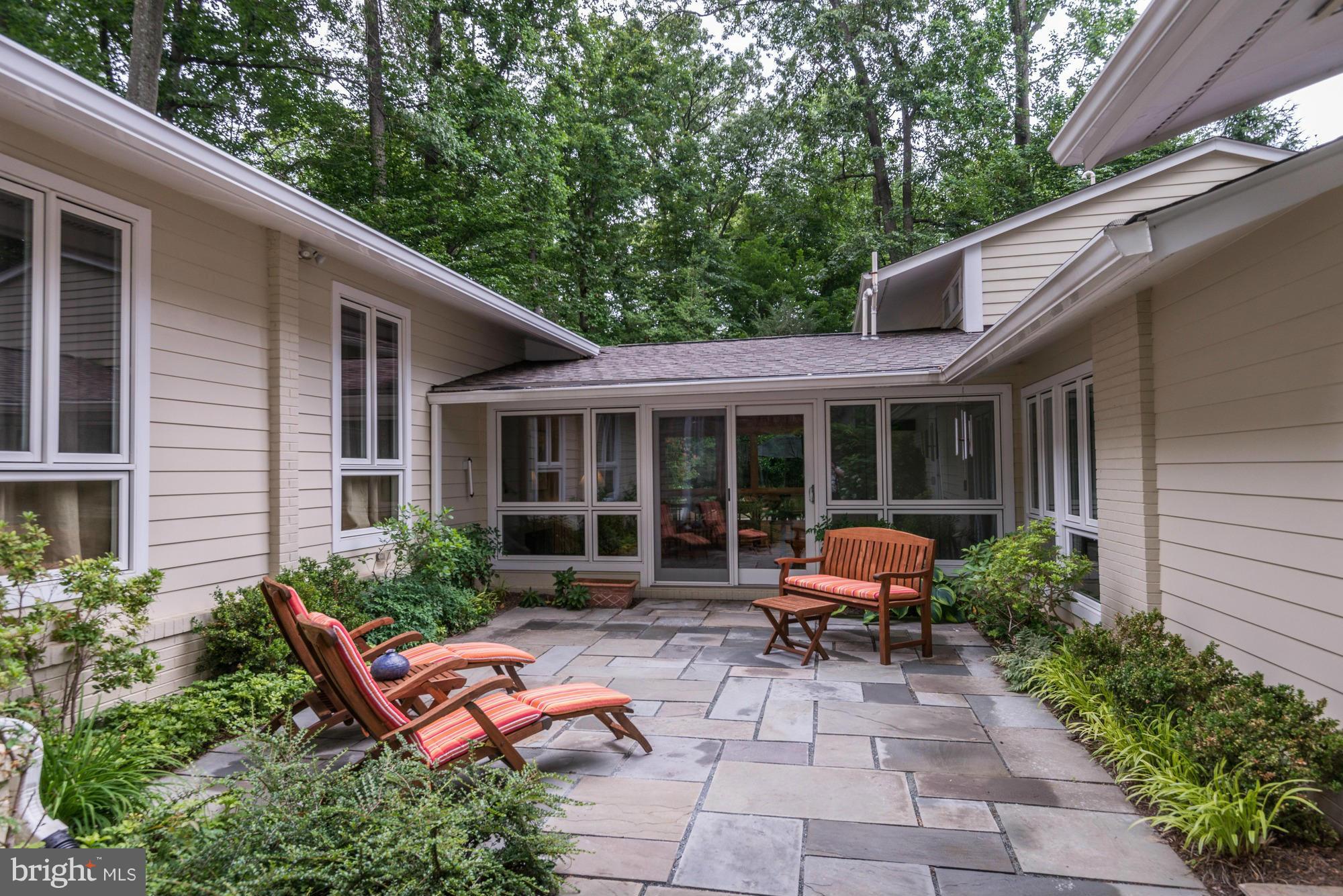 9509 Burning Tree Road Bethesda, MD 20817 - Photo 25 of 30 Exterior (General)