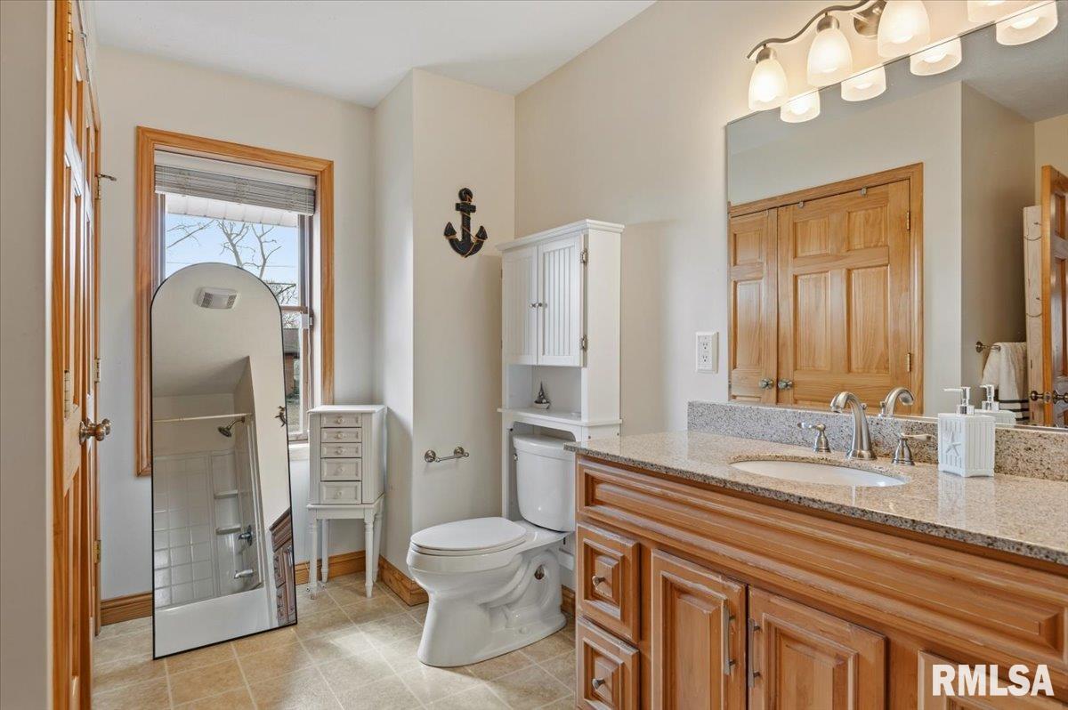 901 North 6th Street Riverton, IL 62561 - Photo 14 of 48