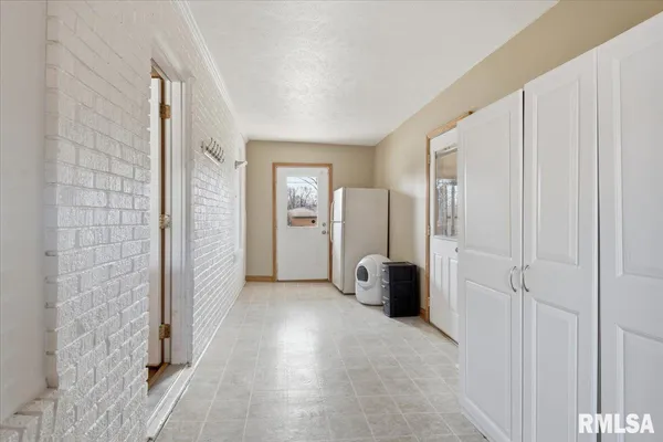 $249,900 | 901 North 6th Street, Riverton, IL 62561