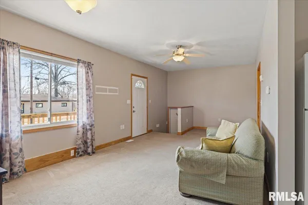 $249,900 | 901 North 6th Street, Riverton, IL 62561