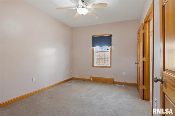 $249,900 | 901 North 6th Street, Riverton, IL 62561