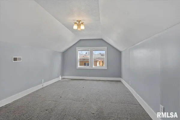 $249,900 | 901 North 6th Street, Riverton, IL 62561