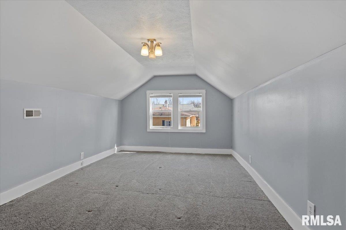 901 North 6th Street Riverton, IL 62561 - Photo 37 of 48