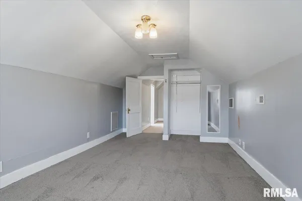 $249,900 | 901 North 6th Street, Riverton, IL 62561