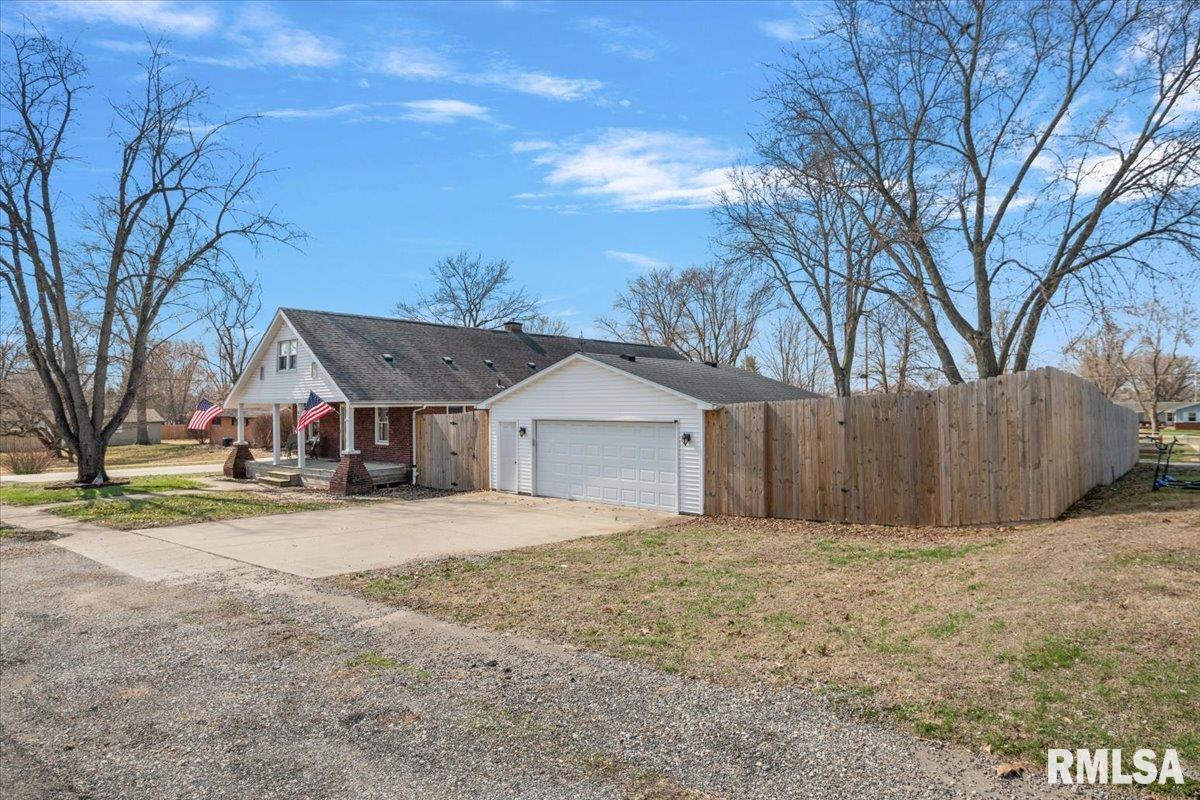 901 North 6th Street Riverton, IL 62561 - Photo 48 of 48