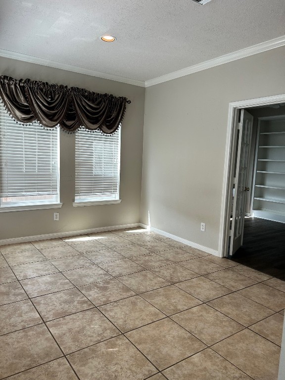 25402 China Springs Spring, TX 77373 - Photo 8 of 11 a view of a closet