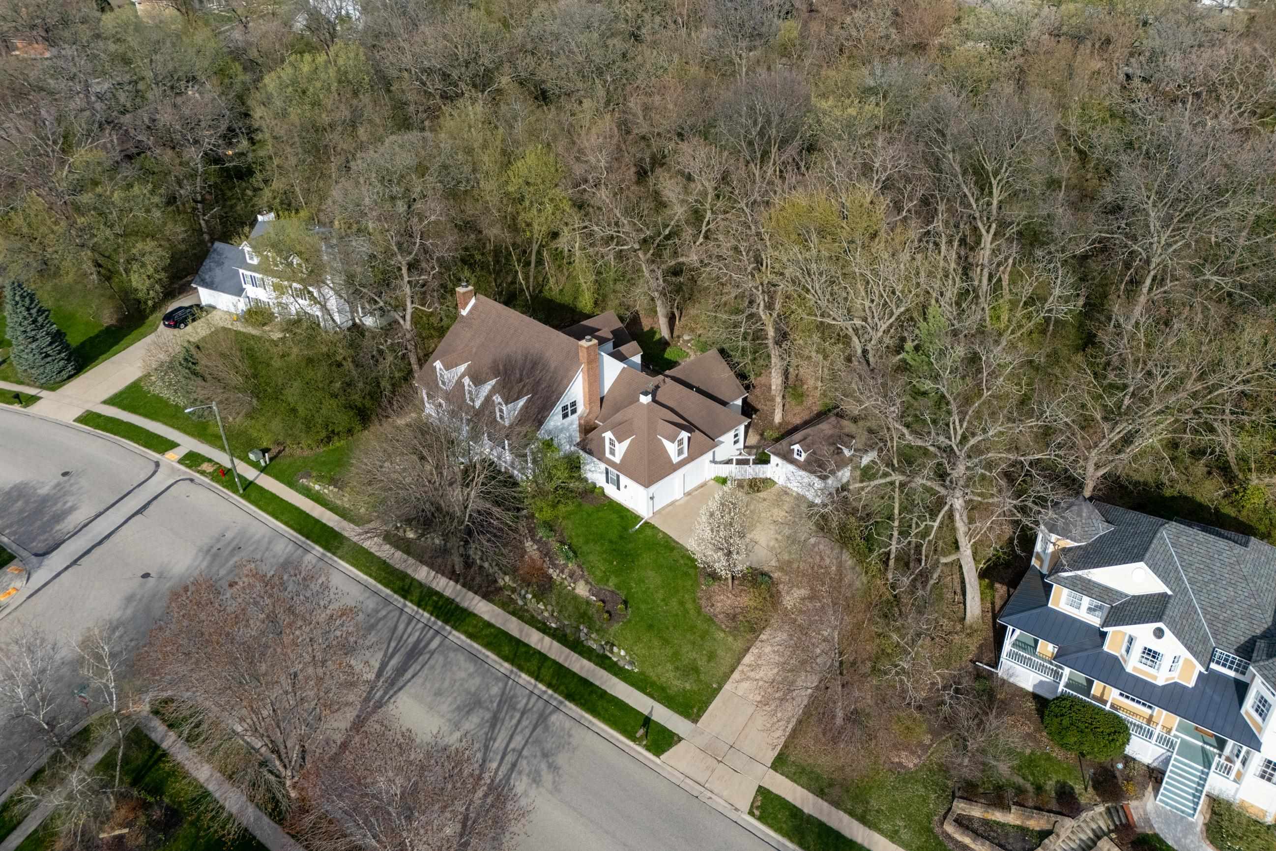 1429 Kings Lynn Road Stoughton, WI 53589 - Photo 9 of 80