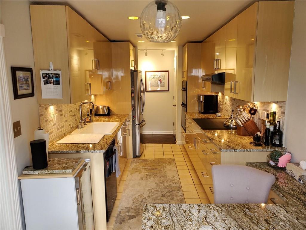 3435 Kingsboro Road Northeast, Unit 704 Atlanta, GA 30326 - Photo 1 of 1 Fully Renovated kitchen