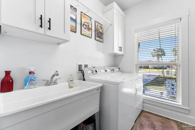 $799,000 | 1688 College Parkway, Gulf Breeze, FL 32563