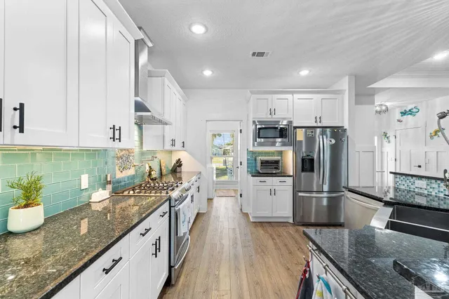 $799,000 | 1688 College Parkway, Gulf Breeze, FL 32563