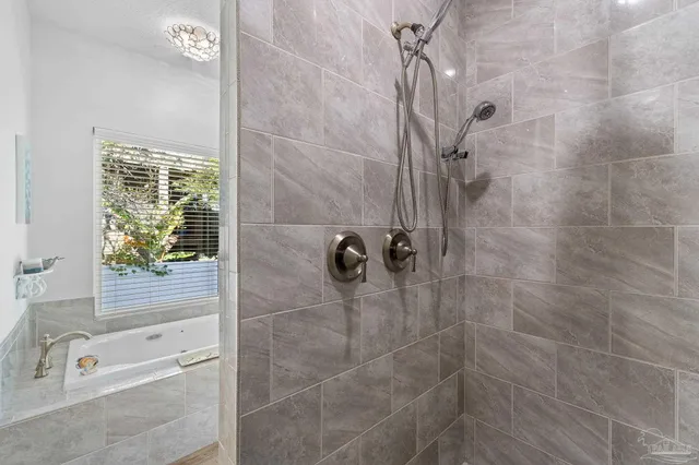 $799,000 | 1688 College Parkway, Gulf Breeze, FL 32563