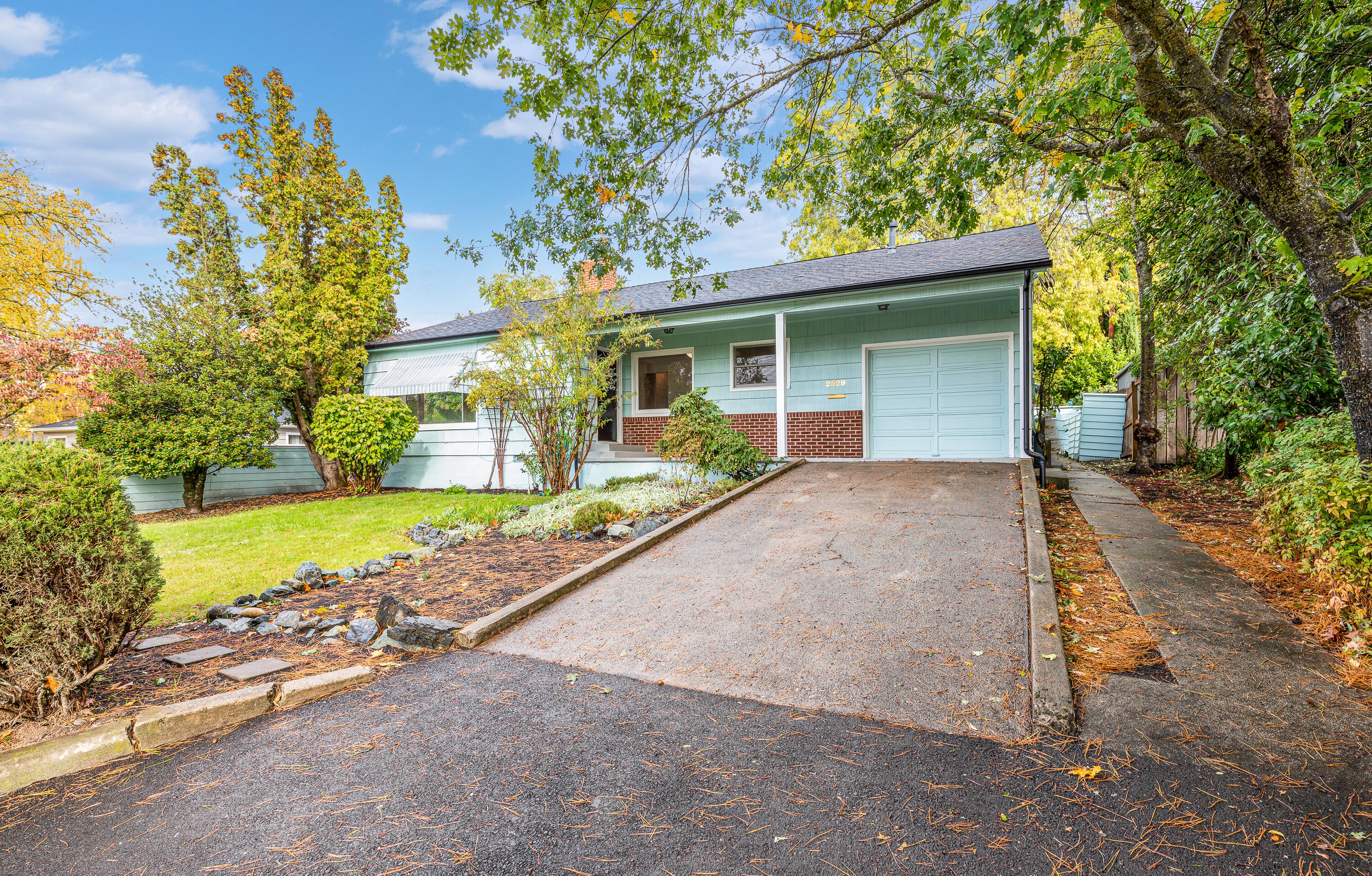 2529 Hillcrest Road Medford, OR 97504 - Photo 25 of 28 2529 Hillcrest Road Medford OR 97504