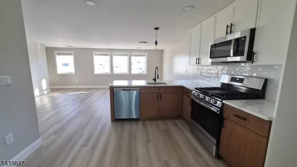 $3,700 | 515 Maple Avenue, Unit 2, Rahway, NJ 07065