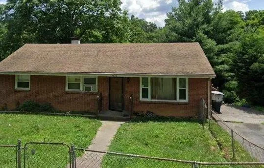 $169,950 | 4902 Autumn Lane Northwest, Roanoke, VA 24017