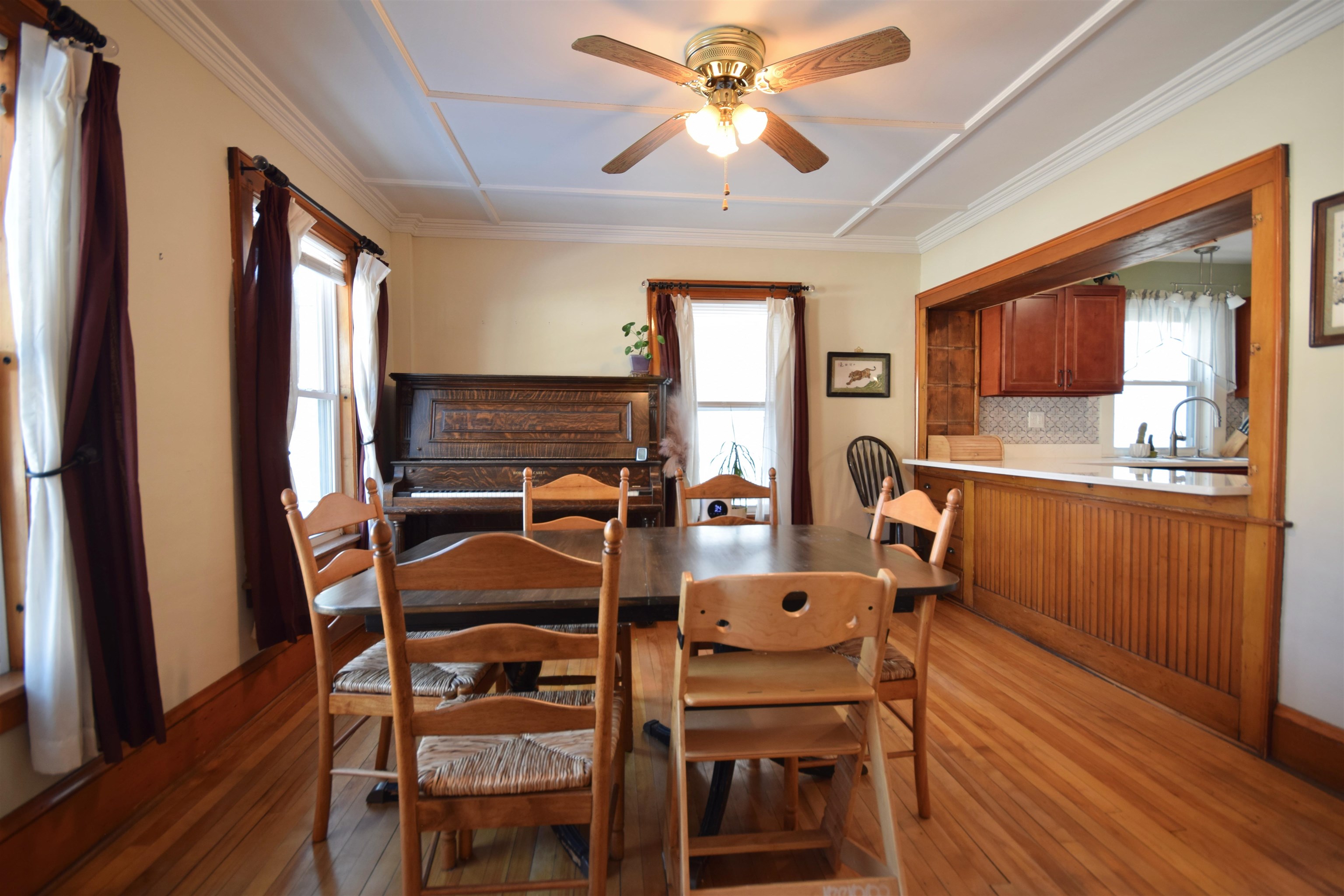 141 Washington Street Barre, VT 05641 - Photo 6 of 28