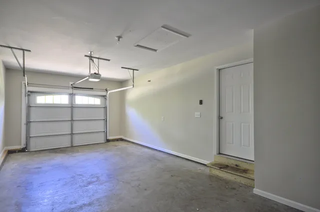 an empty room with a empty space