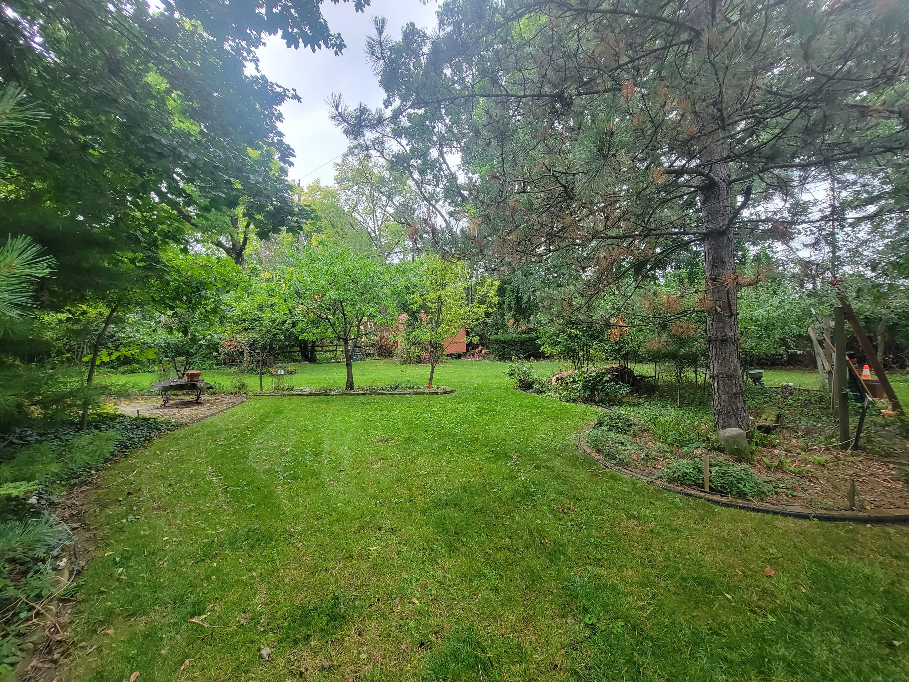 2906 North Cambridge Road Lansing, MI 48911 - Photo 16 of 21 20230911_170030