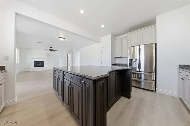 $3,900 | 956 Via Canale Drive, Henderson, NV 89011