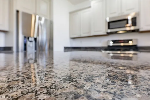 $3,900 | 956 Via Canale Drive, Henderson, NV 89011