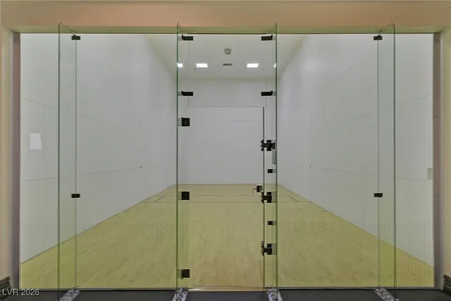 $3,900 | 956 Via Canale Drive, Henderson, NV 89011