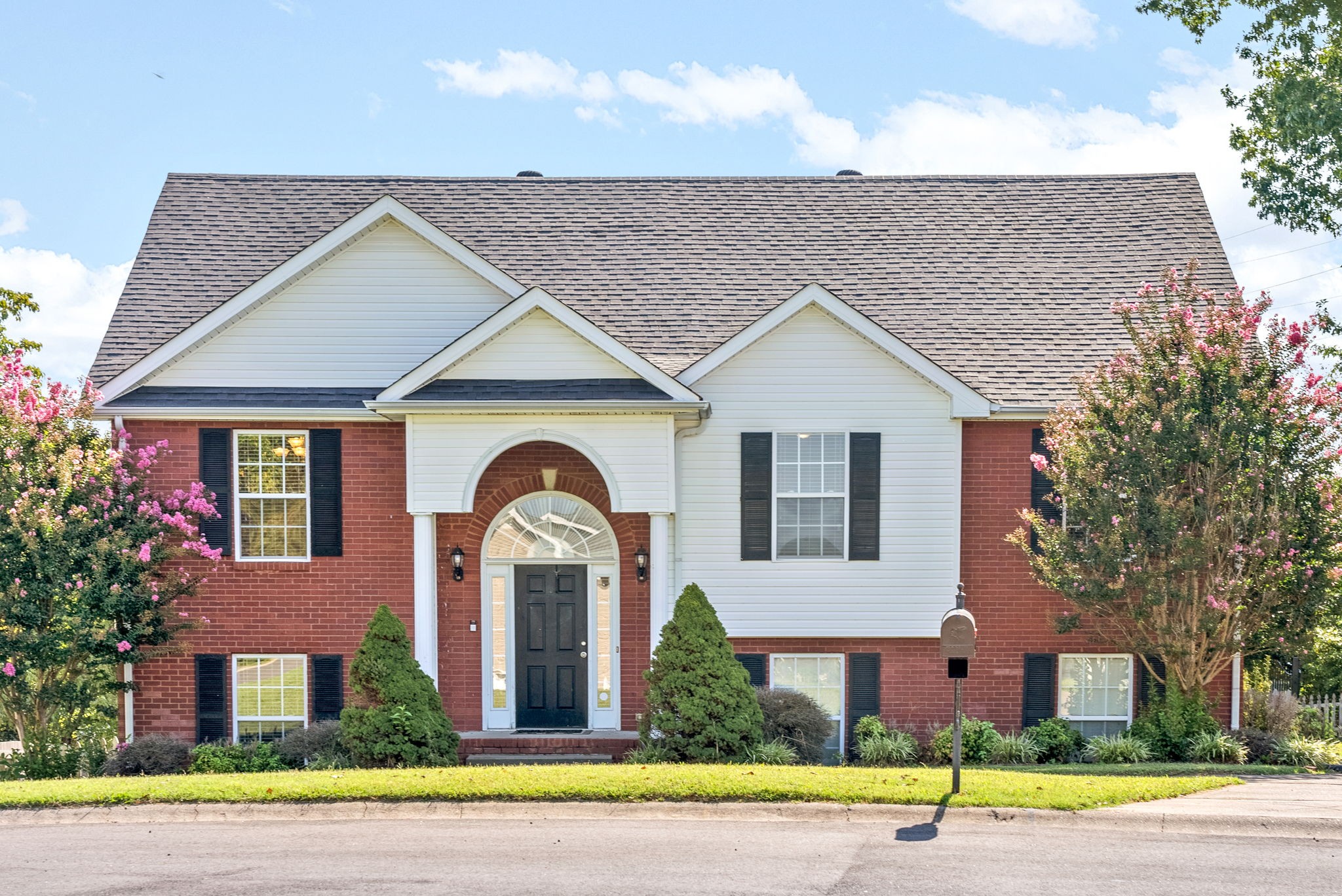 3150 Holly Point Clarksville, TN 37043 - Photo 1 of 22
