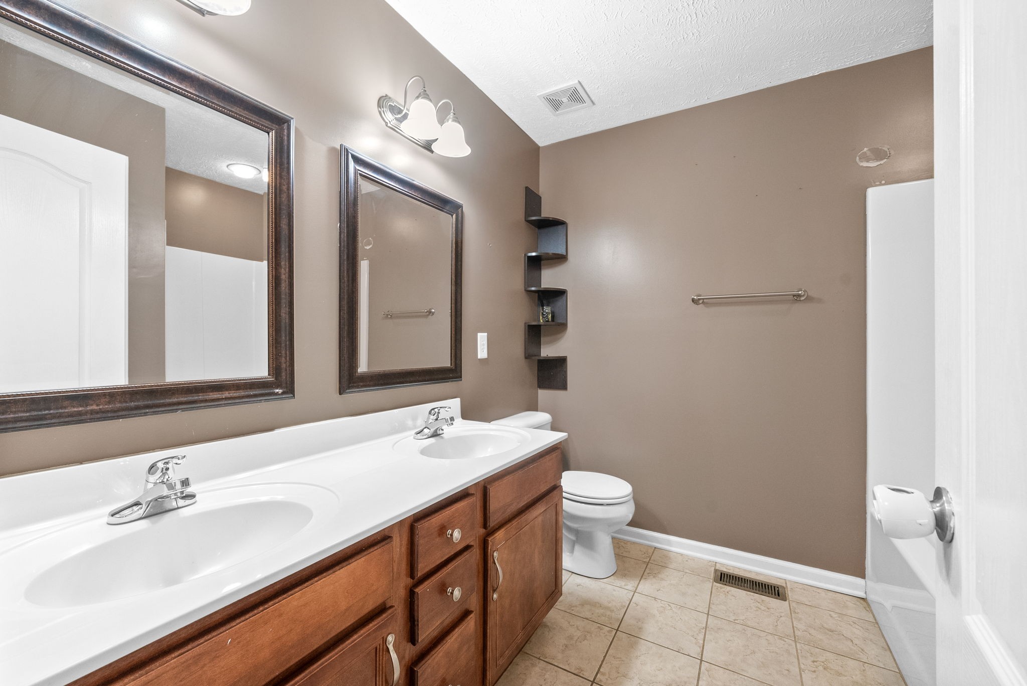 3150 Holly Point Clarksville, TN 37043 - Photo 9 of 22