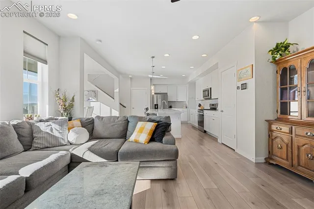 $514,900 | 5823 Summer Dream Drive, Colorado Springs, CO 80923