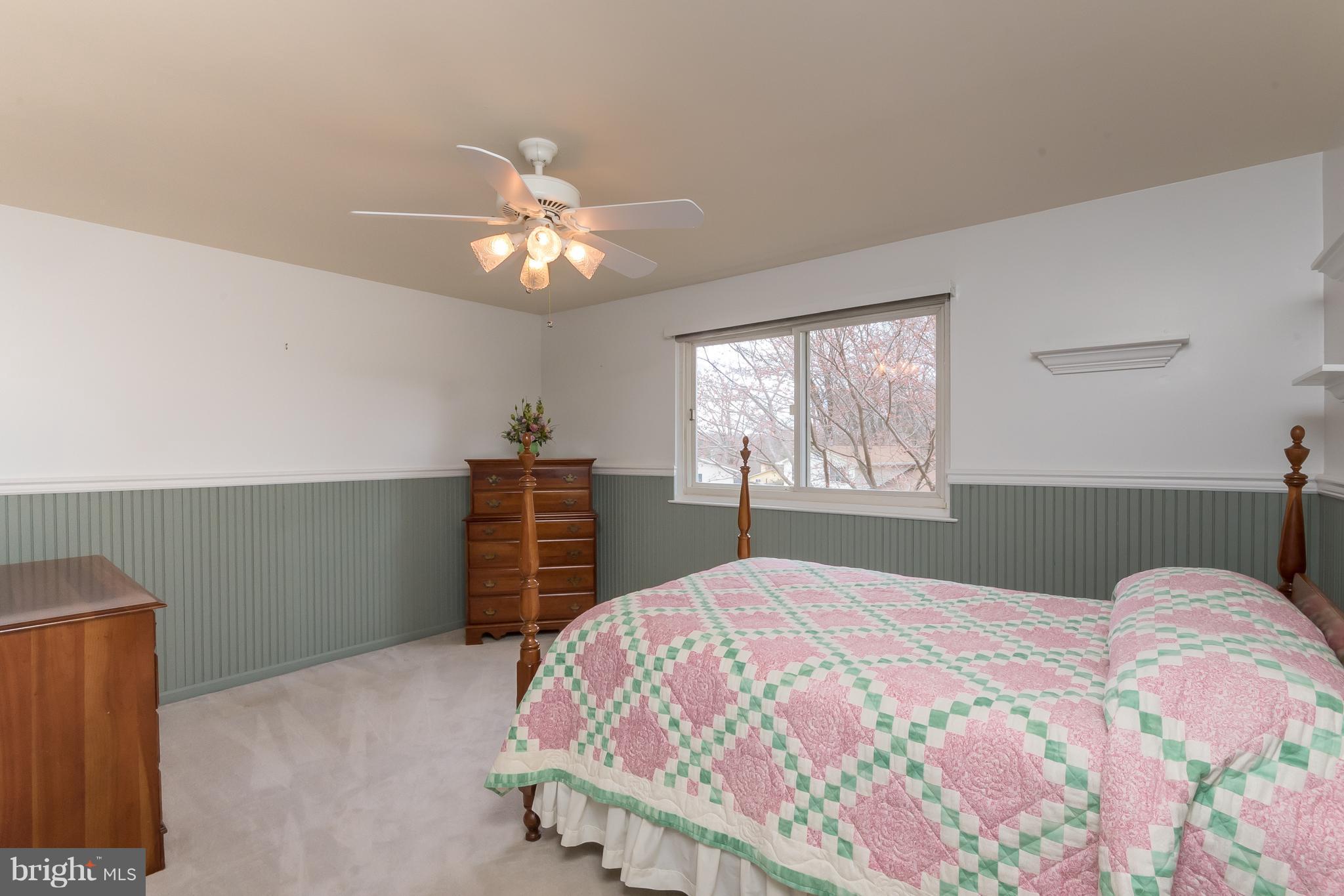 4921 Cove Road Fairfax, VA 22032 - Photo 22 of 30 Bedroom (Hardwood Under Carpeting)