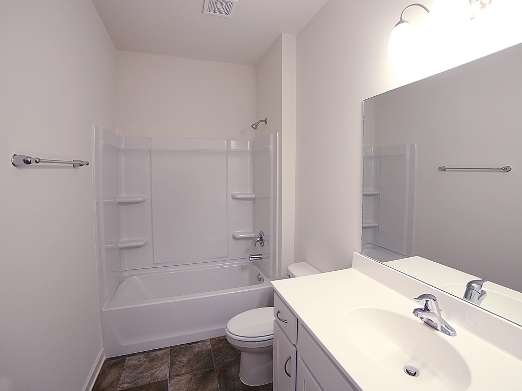 5381 Crossfield Road Memphis, TN 38109 - Photo 4 of 12