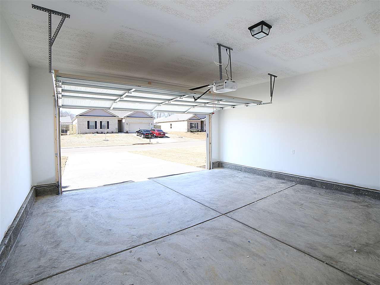 5381 Crossfield Road Memphis, TN 38109 - Photo 7 of 12