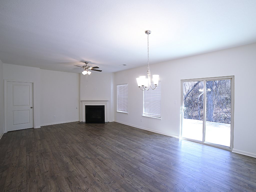 5381 Crossfield Road Memphis, TN 38109 - Photo 8 of 12