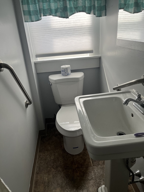 4 12th Street, Unit 2R Wareham, MA 02558 - Photo 7 of 8