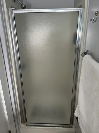 $1,950 | 4 12th Street, Unit 2R, Wareham, MA 02558