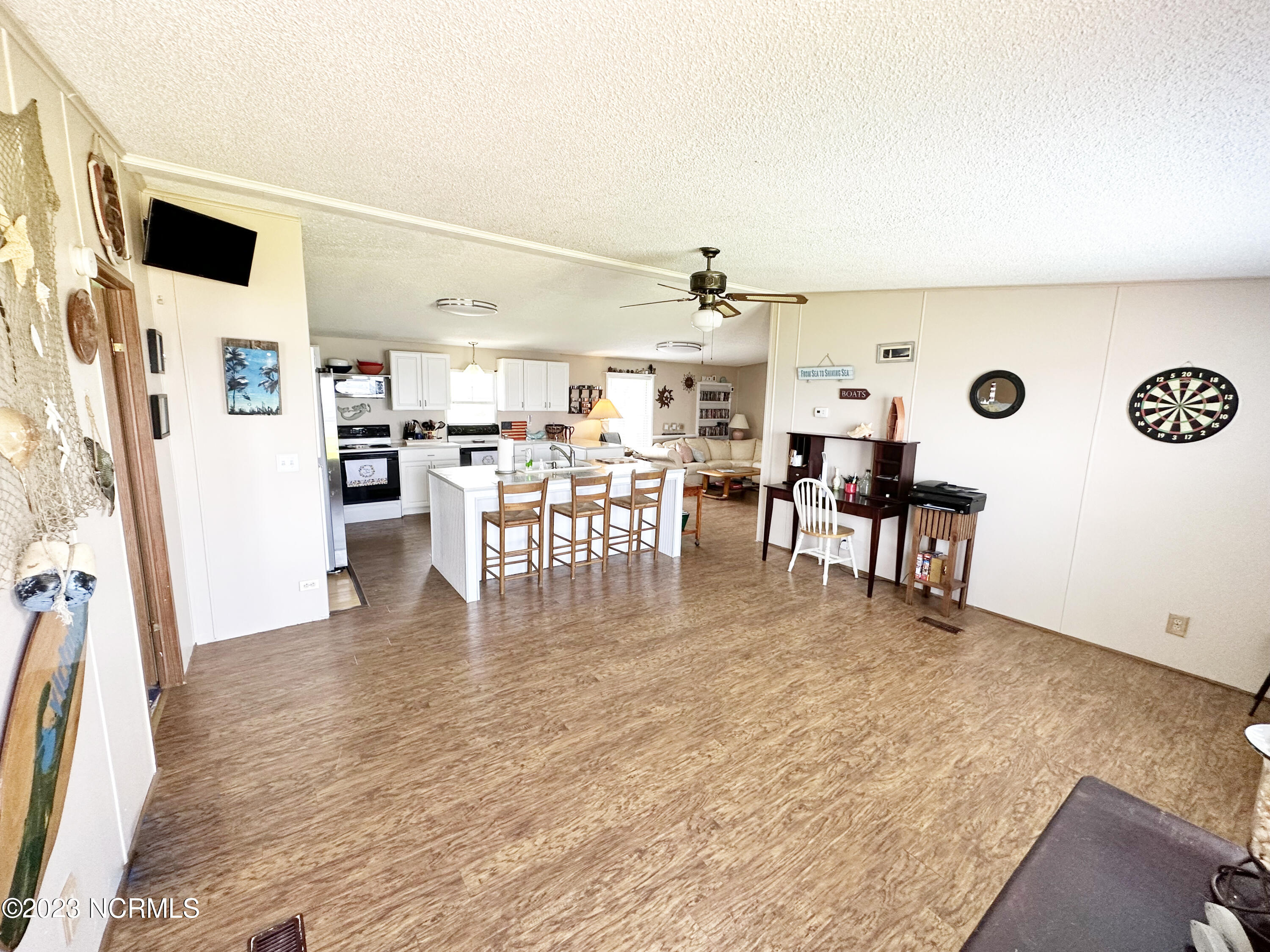 122 Roughton Road Columbia, NC 27925 - Photo 13 of 37 Dining/Kitchen