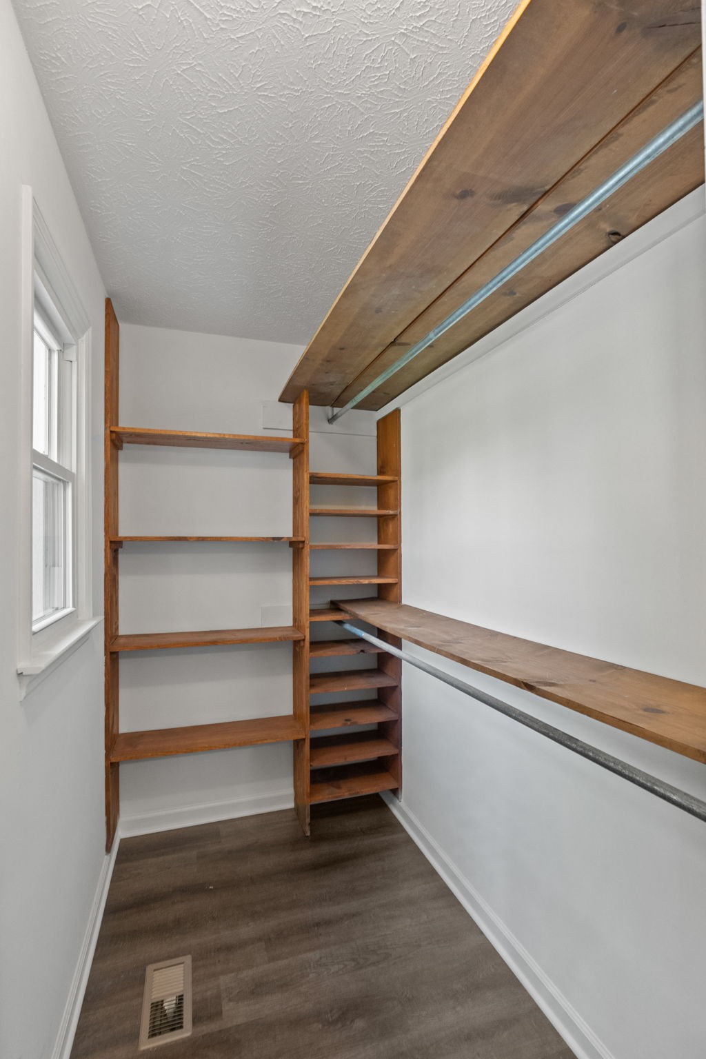 792 Spring Circle Springfield, TN 37172 - Photo 20 of 29 a view of walk in closet with empty racks