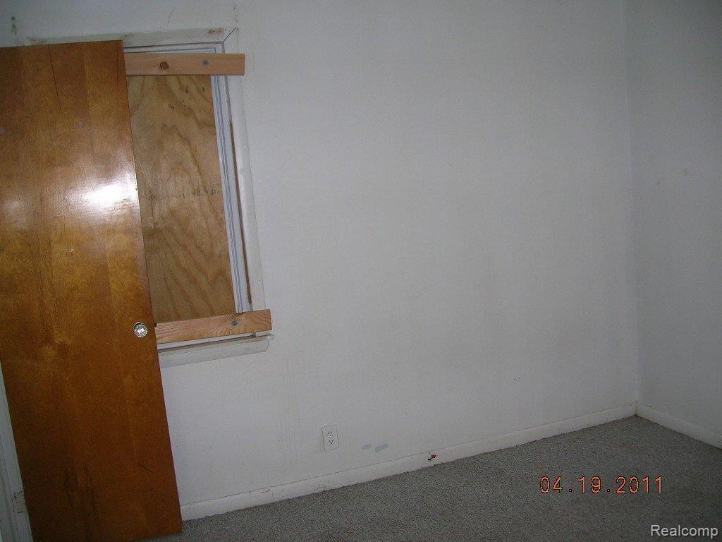 19475 Rutherford Street Detroit, MI 48235 - Photo 12 of 14 DSCN6549