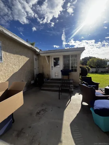 $1,825,000 | 1625 Stewart Street, Oceanside, CA 92054