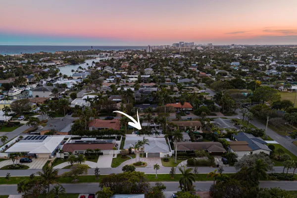 an aerial view of multiple house
